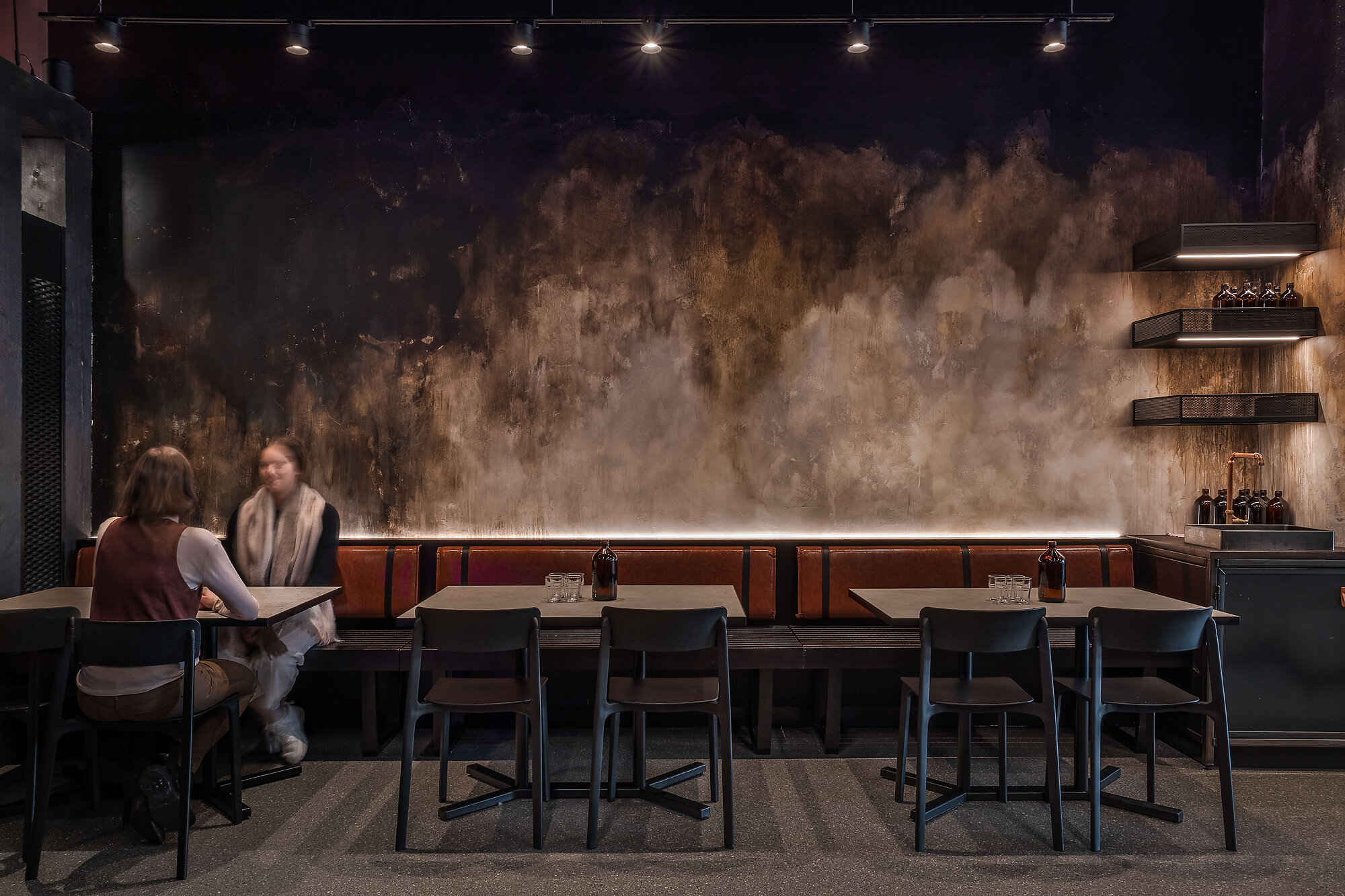 Interior photograph of Up In Smoke, Watergardens by Chris Murray